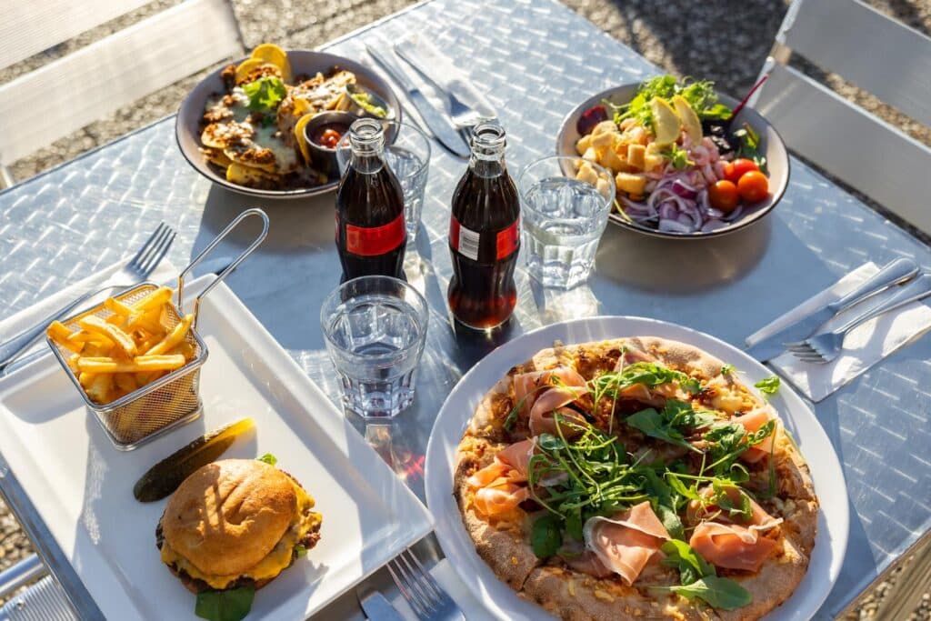 First Camp Kolmården – Norrköping – camping nära djurpark och Bråviken med stugor och naturnära upplevelser.