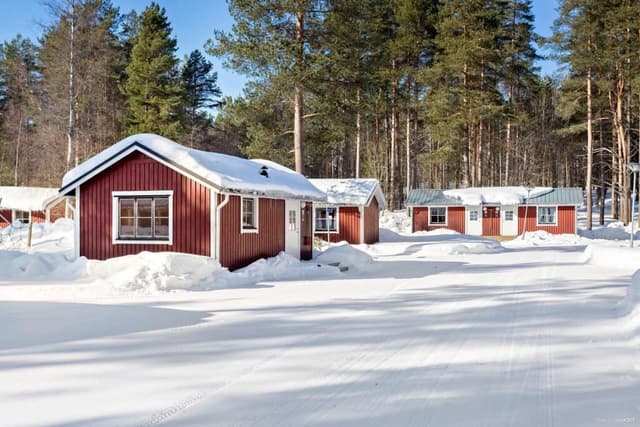 Camping och stuga på vintern på First Camp Acus - Luleå